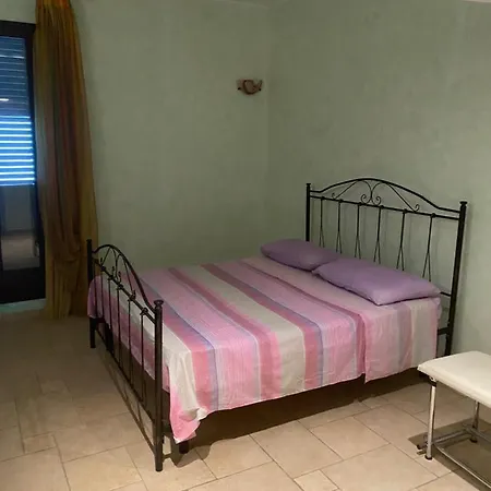 Fiorella Apartamento Datti